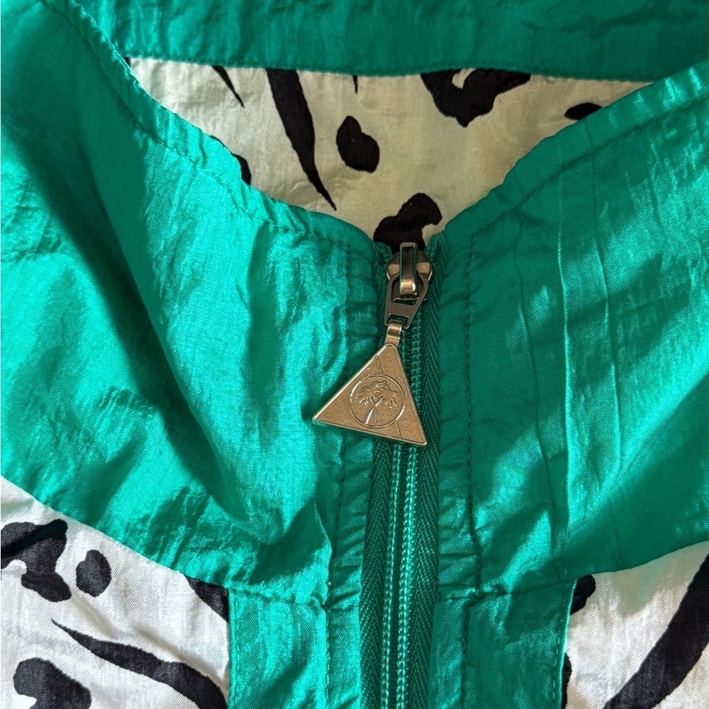 Vtg Casual Isle Animal Print Jacket with Green Accents size M - Picture 13 of 16